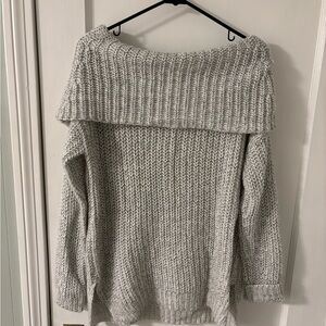 ILLA ILLA Off-the-Shoulder Gray Sweater